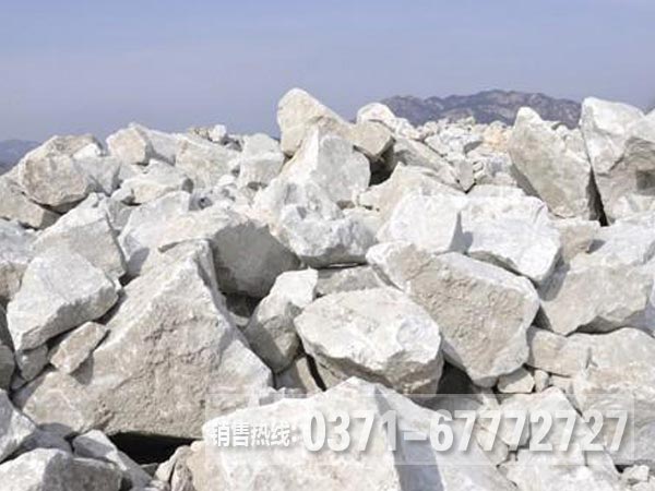 長(zhǎng)石粉生產(chǎn)設(shè)備都有啥？
