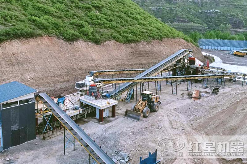 打石英砂用什么設備？提供高純石英砂生產工藝流程