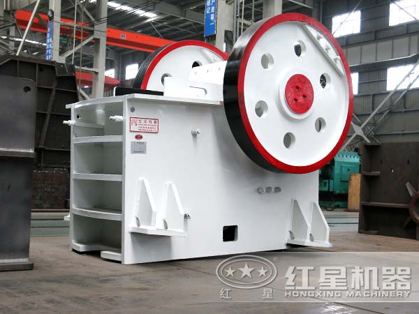 1215廢鋼鄂式破碎機(jī)多少錢一臺(tái)？預(yù)期產(chǎn)值可達(dá)多少噸？