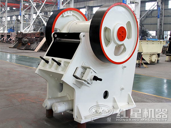 對比傳統(tǒng)鄂破機，新一代歐版鄂式破碎機具有哪些優(yōu)勢？