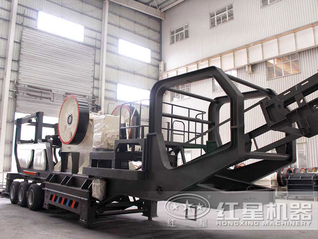 時(shí)產(chǎn)40噸車載流動(dòng)打沙機(jī)，縱橫于重慶城鄉(xiāng)之間