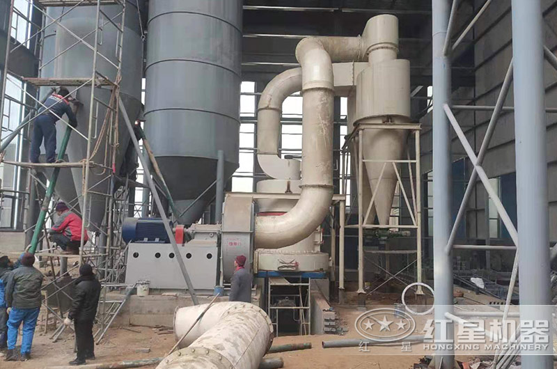 打膩?zhàn)?00目用什么磨粉機(jī)器？膩?zhàn)拥倪x擇原則是什么？